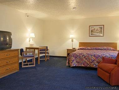 Готель Super 8 By Wyndham College Park Wash Dc Area Номер фото